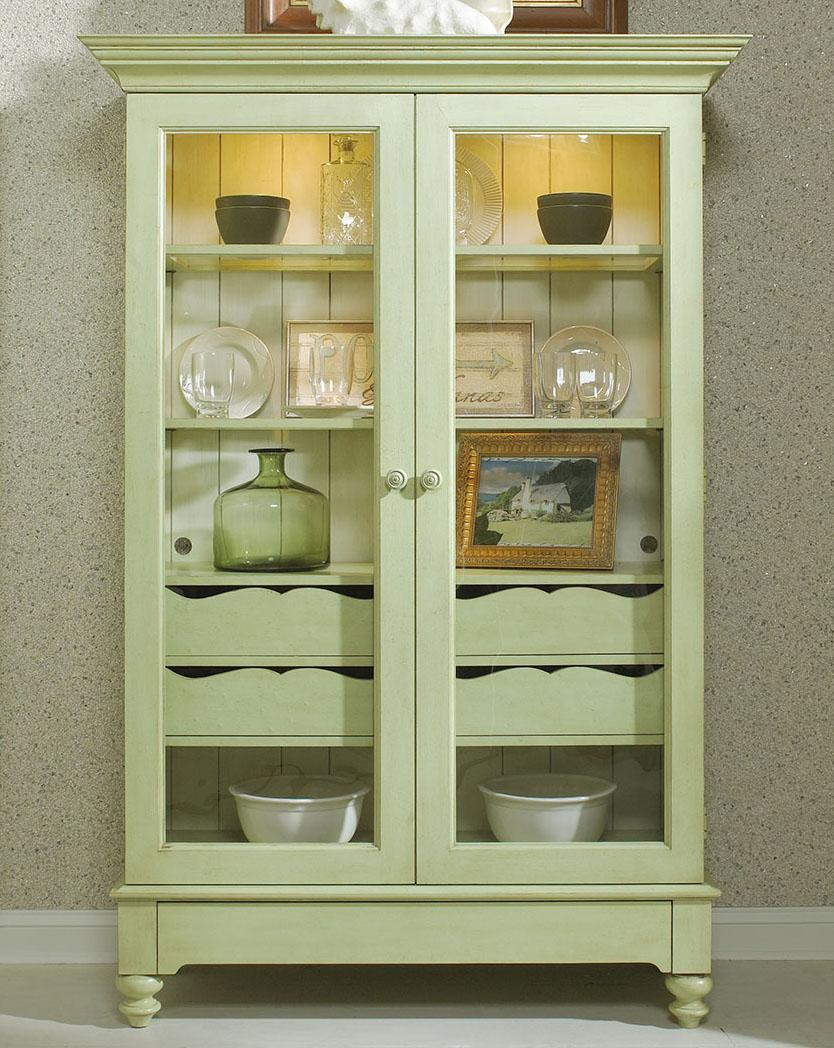 Adorable Traditional Display Cabinet Decoration Ideas Presenting pertaining to sizing 834 X 1048