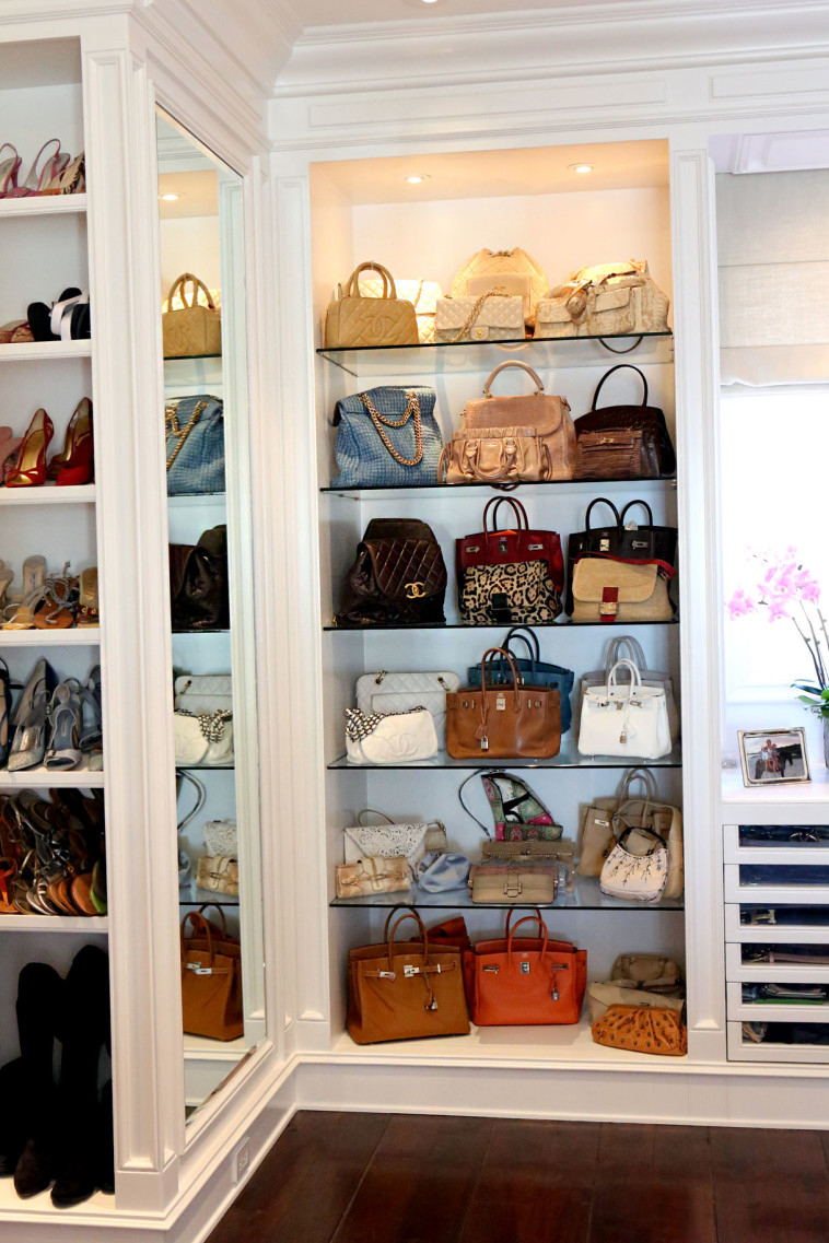 handbag display shelf