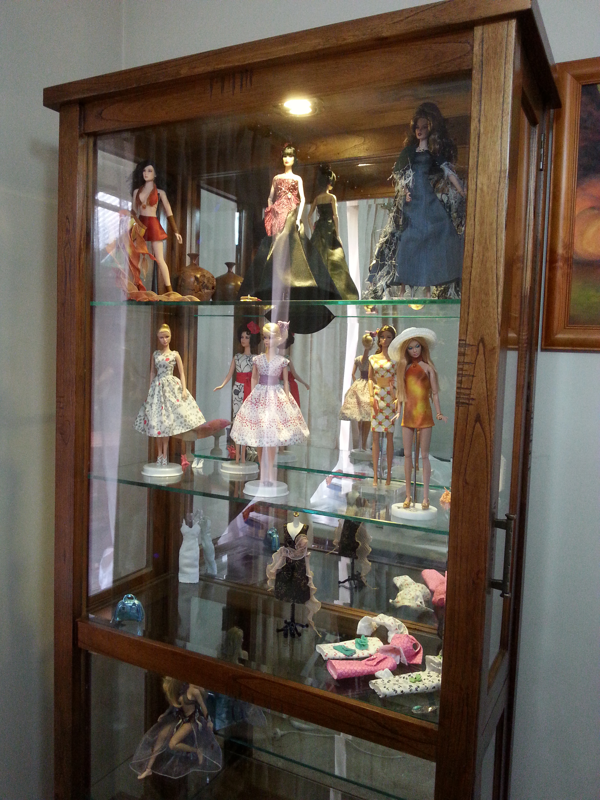 Doll Display Cabinet 41 With Doll Display Cabinet Edgarpoe throughout proportions 2448 X 3264