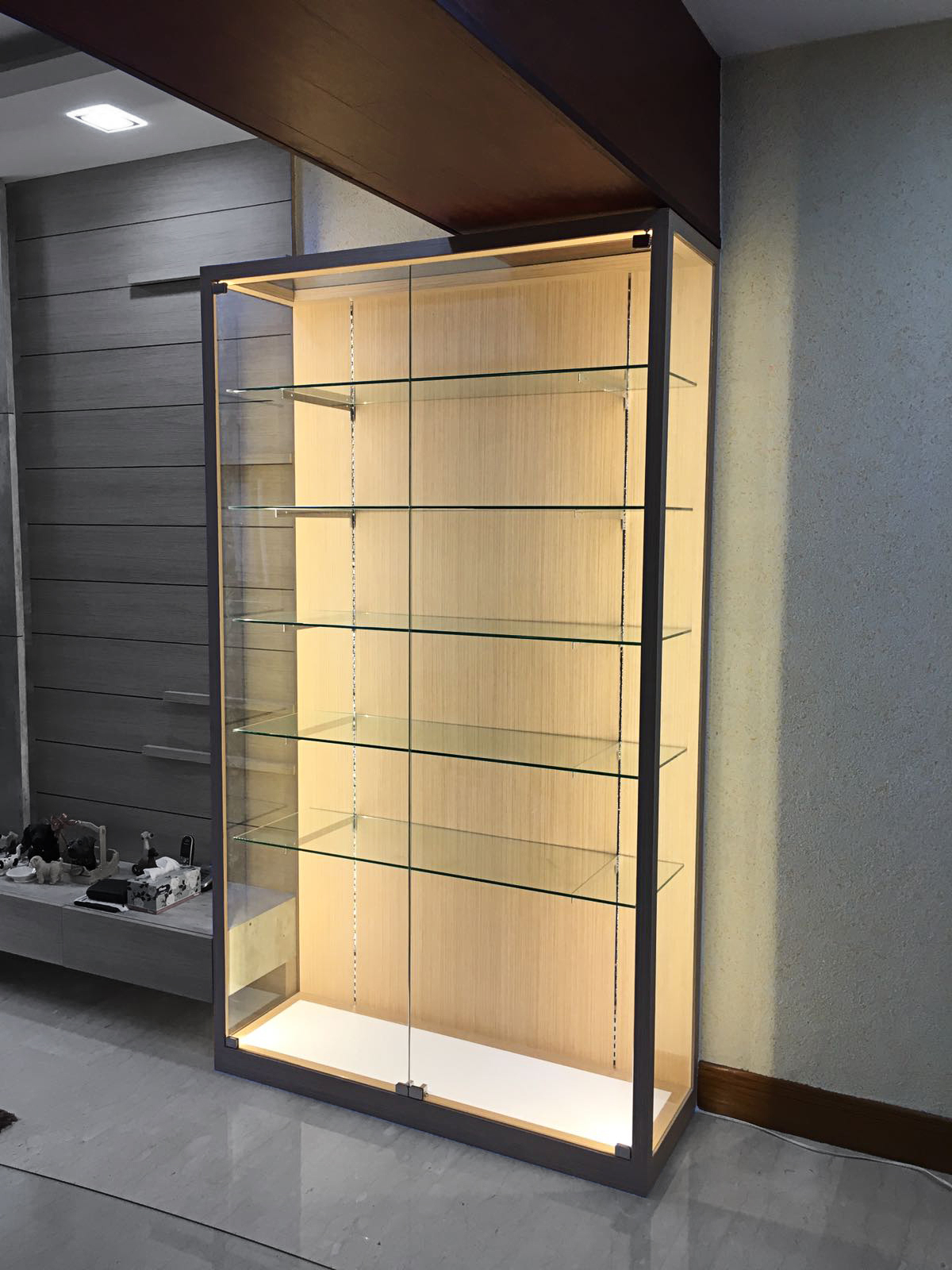 Dust Free Display Cabinet 68 With Dust Free Display Cabinet throughout measurements 1200 X 1600