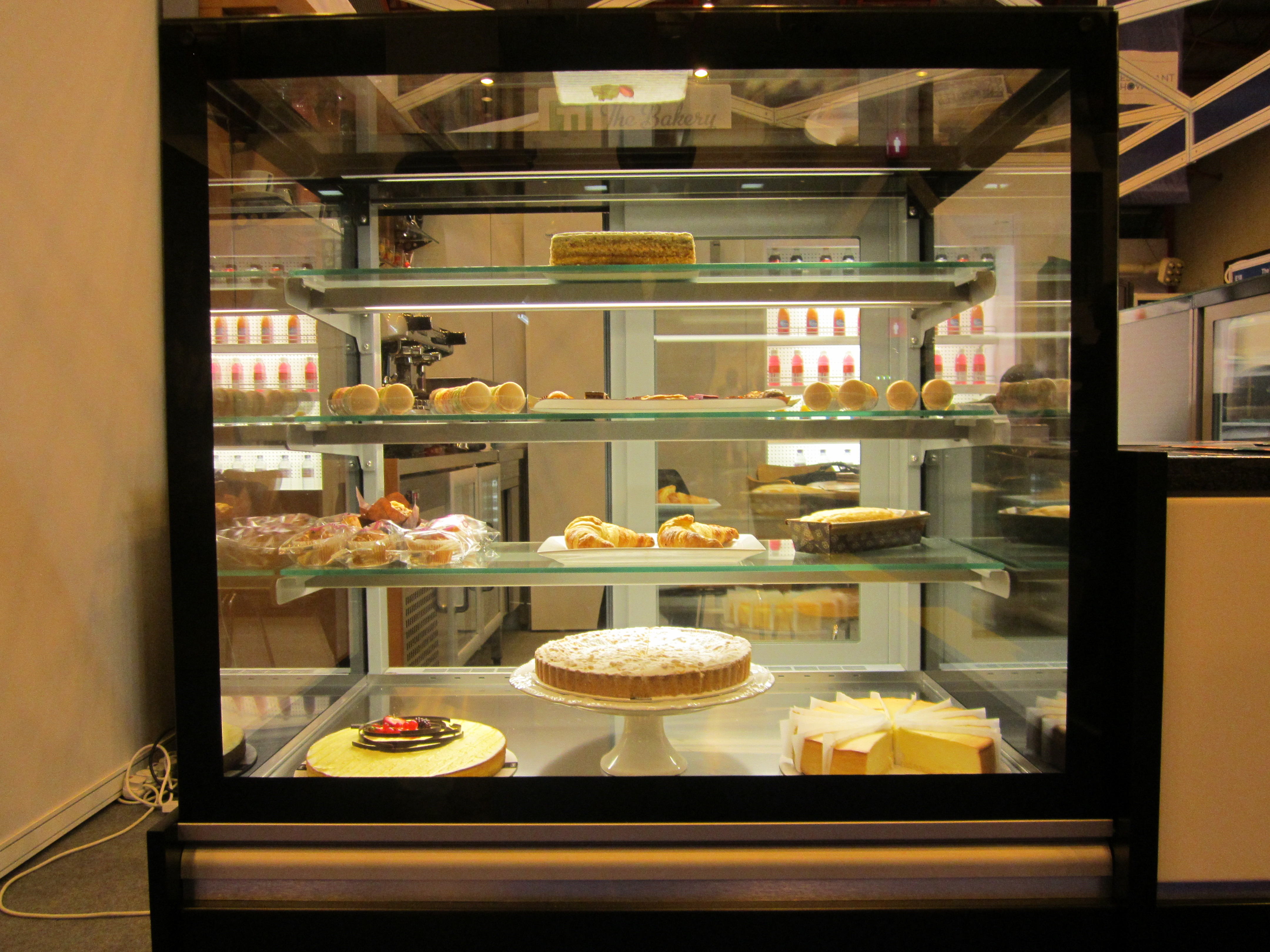 Patisserie Display Cabinet 89 With Patisserie Display Cabinet regarding sizing 4320 X 3240