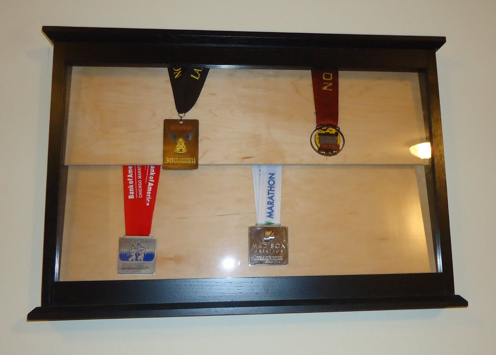 Running Diva Mom Inview Designs Medal Display Case Review Giveaway within size 1600 X 1145