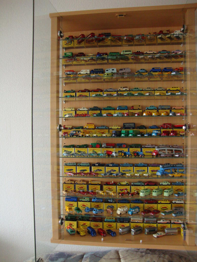 Vintage British Diecast Forum View Topic A New Glass Display pertaining to proportions 800 X 1067