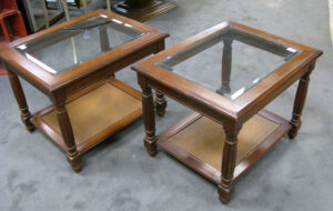 Cherry Wood End Tables With Glass Top Doces Abobrinhas Wood End pertaining to measurements 1500 X 950