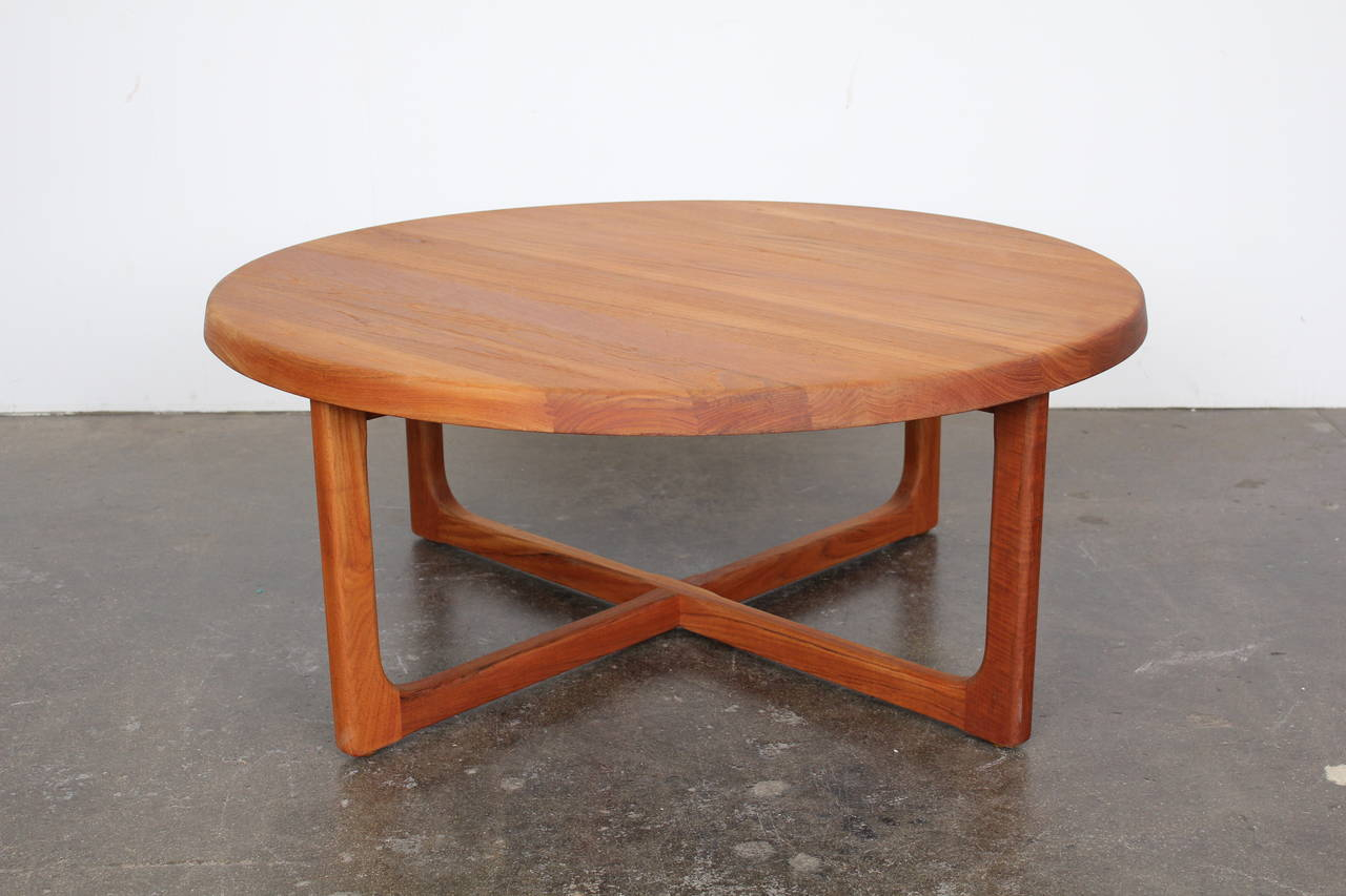 Mid Century Large Round Solid Teak Coffee Table At 1stdibs intended for size 1280 X 853