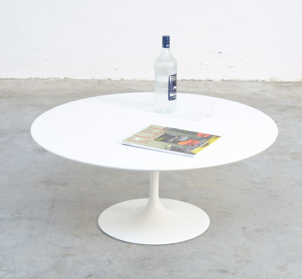 Round White Tulip Coffee Table Eero Saarinen For Knoll Int for size 1000 X 926 Round White Tulip Coffee Table Eero Saarinen For Knoll Int for size 1000 X 926